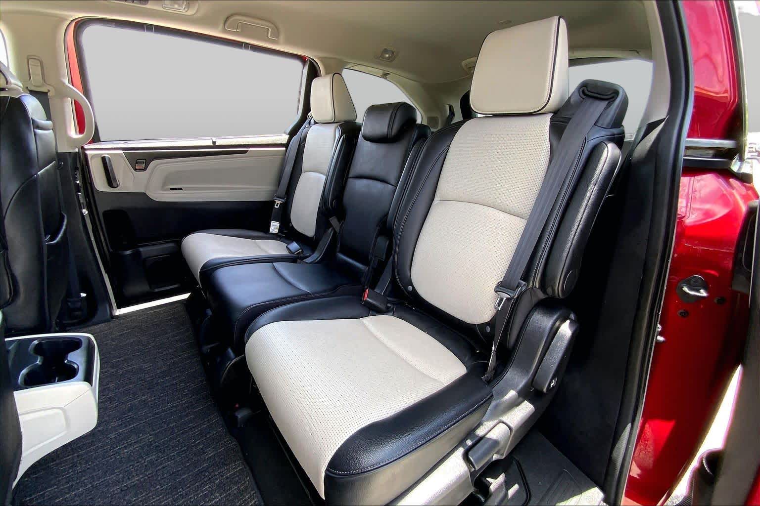 2025 Honda Odyssey Elite Radiant Red Metallic II at Honda of Clear Lake