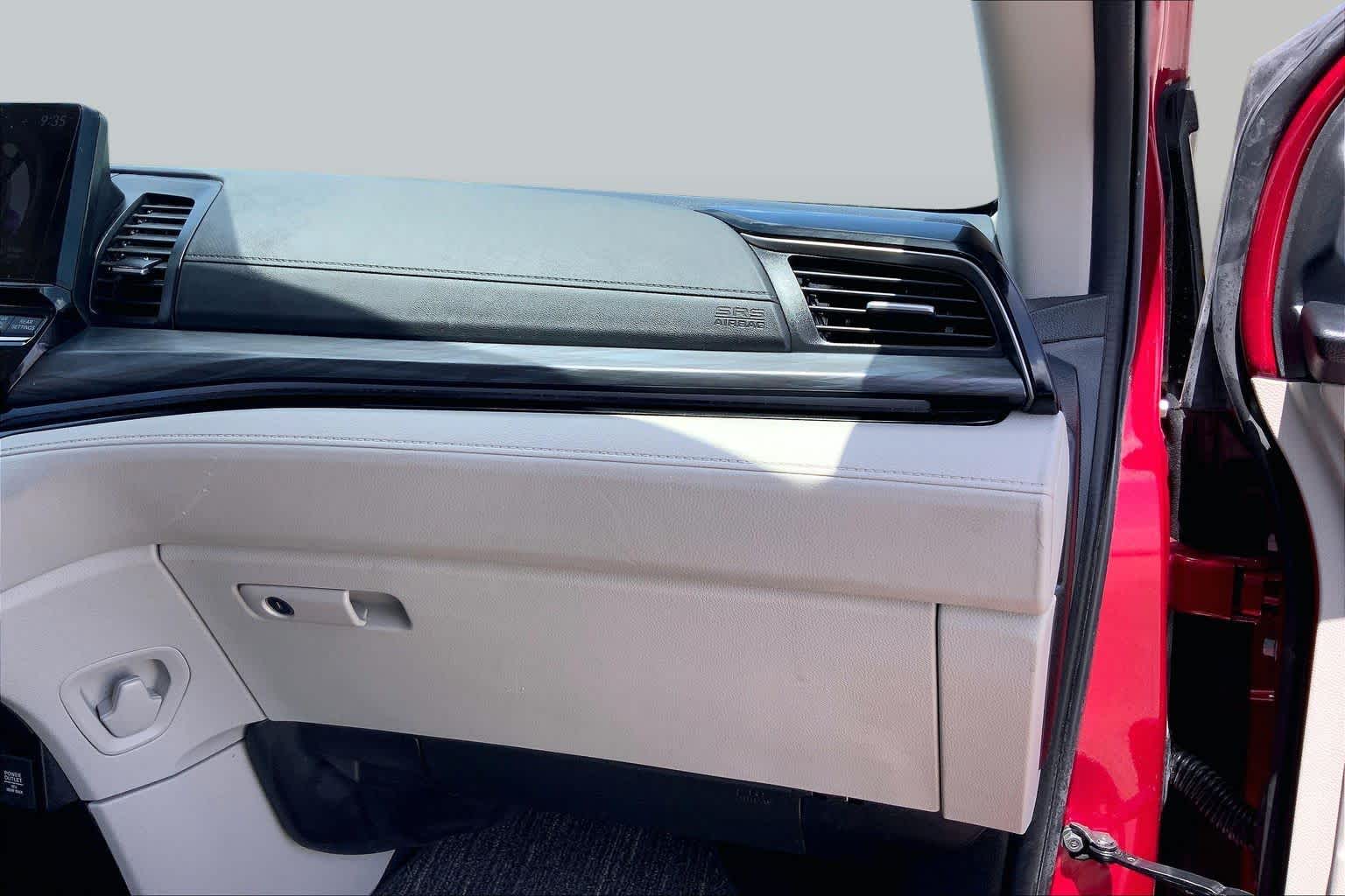 2025 Honda Odyssey Elite Radiant Red Metallic II at Honda of Clear Lake
