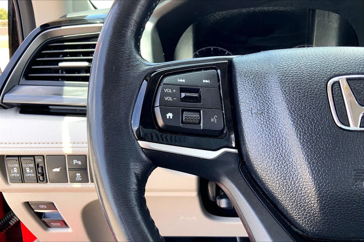2025 Honda Odyssey Elite Radiant Red Metallic II at Honda of Clear Lake