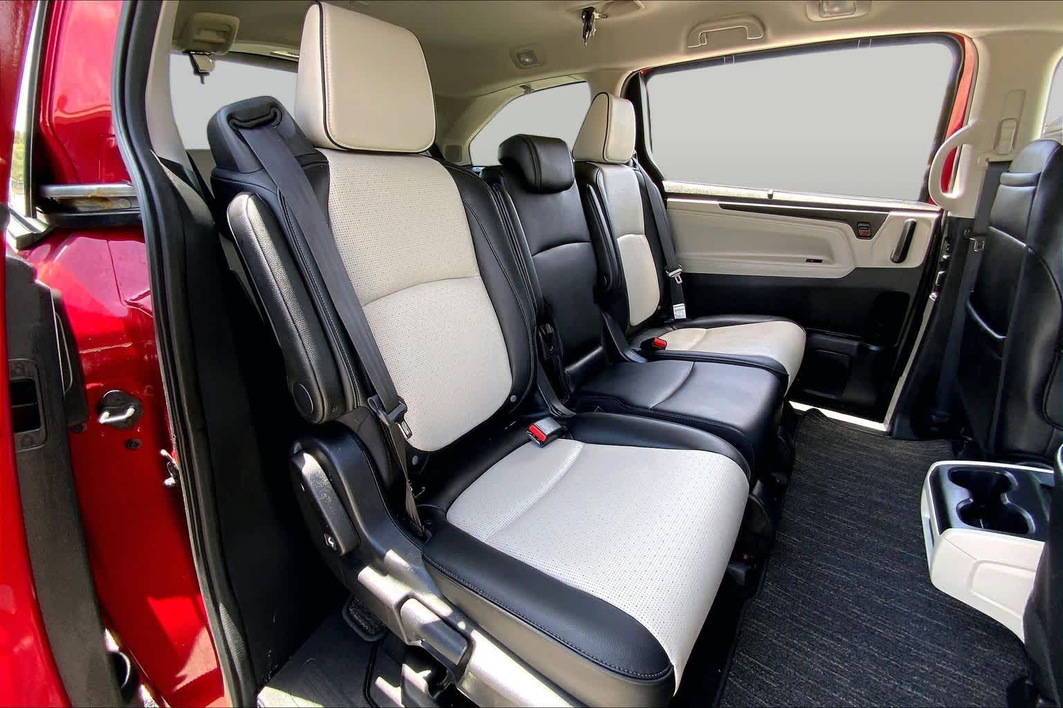 2025 Honda Odyssey Elite Radiant Red Metallic II at Honda of Clear Lake