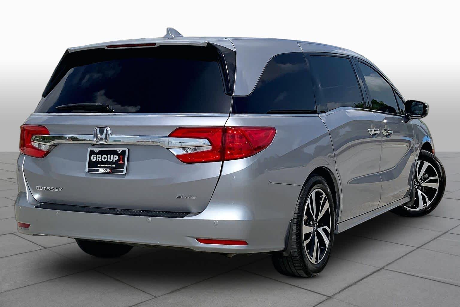 2020 Honda Odyssey Elite Lunar Silver Metallic at Group 1 Toyota Southwest