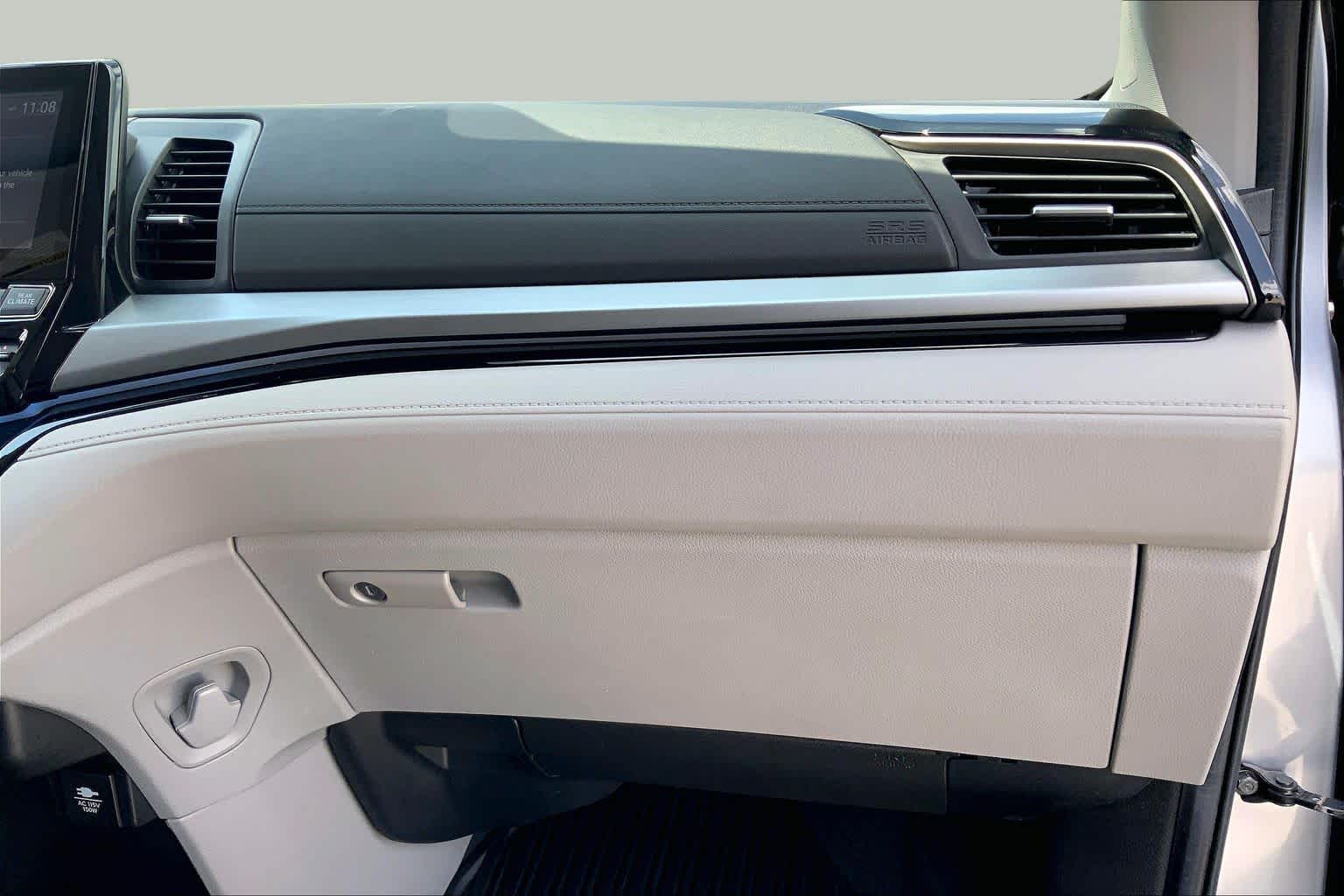 2020 Honda Odyssey Elite Lunar Silver Metallic at Group 1 Toyota Southwest