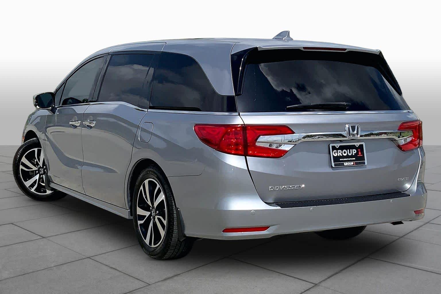 2020 Honda Odyssey Elite Lunar Silver Metallic at Group 1 Toyota Southwest
