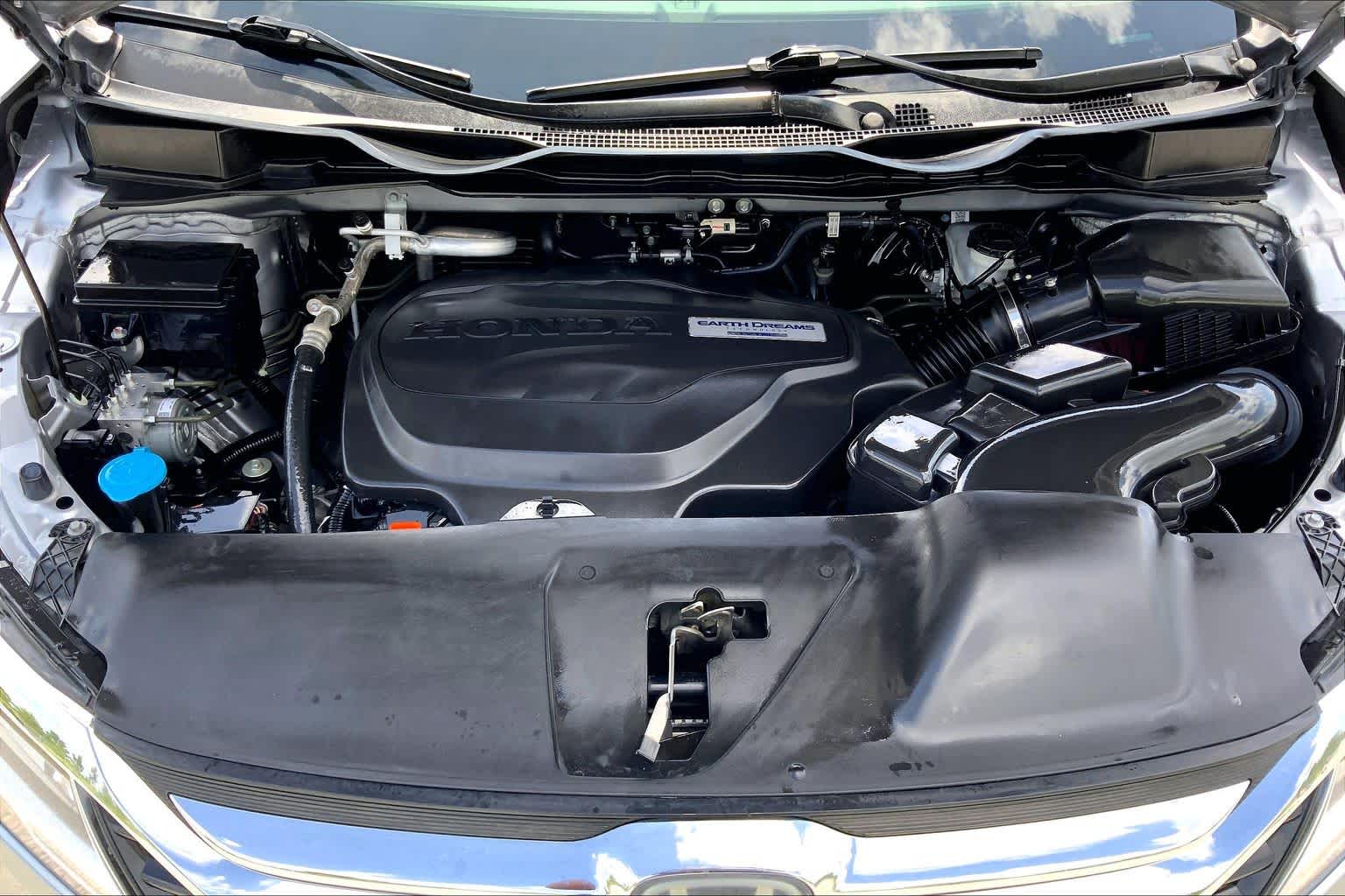 2020 Honda Odyssey Elite Lunar Silver Metallic at Group 1 Toyota Southwest