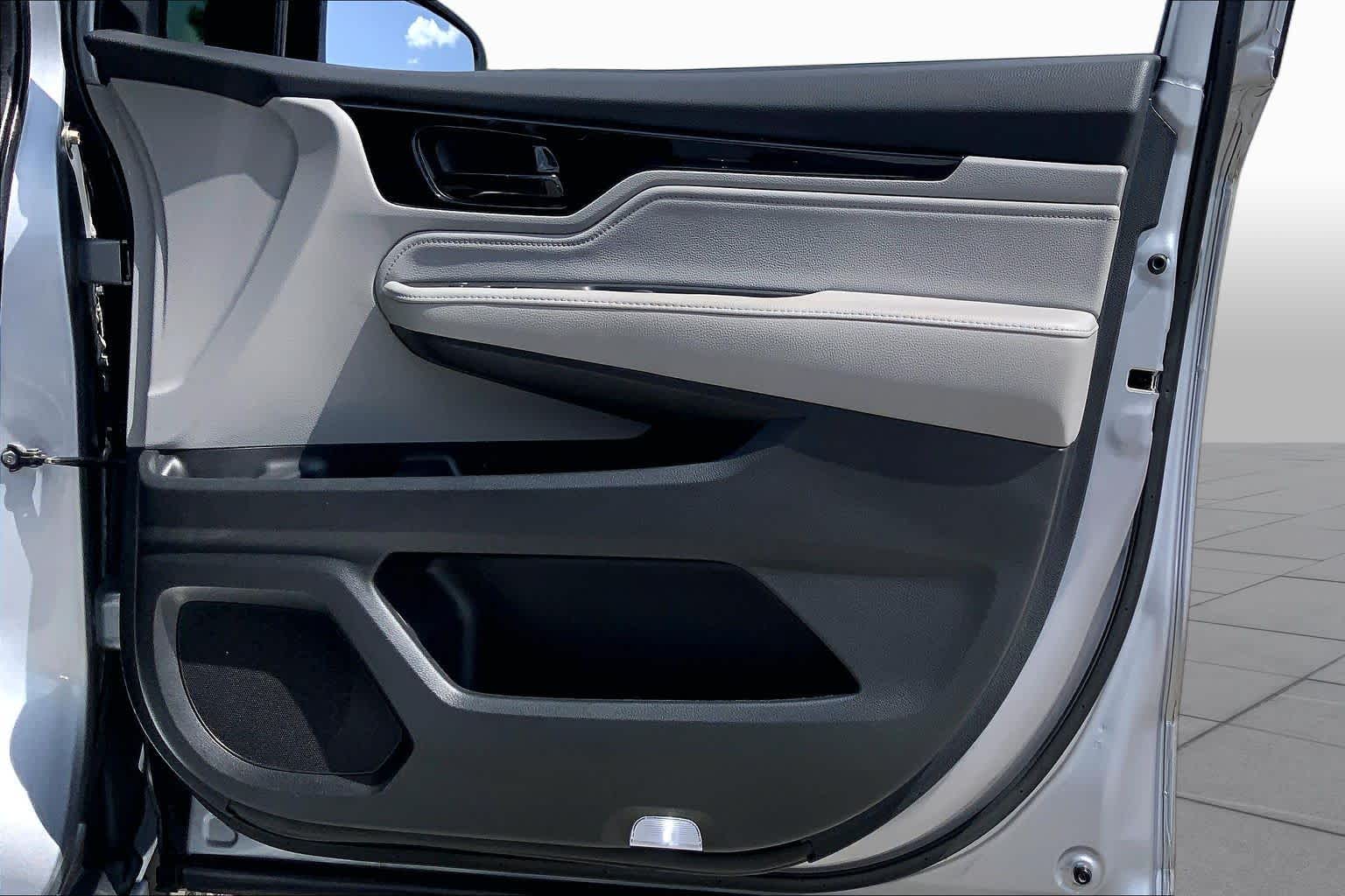 2020 Honda Odyssey Elite Lunar Silver Metallic at Group 1 Toyota Southwest