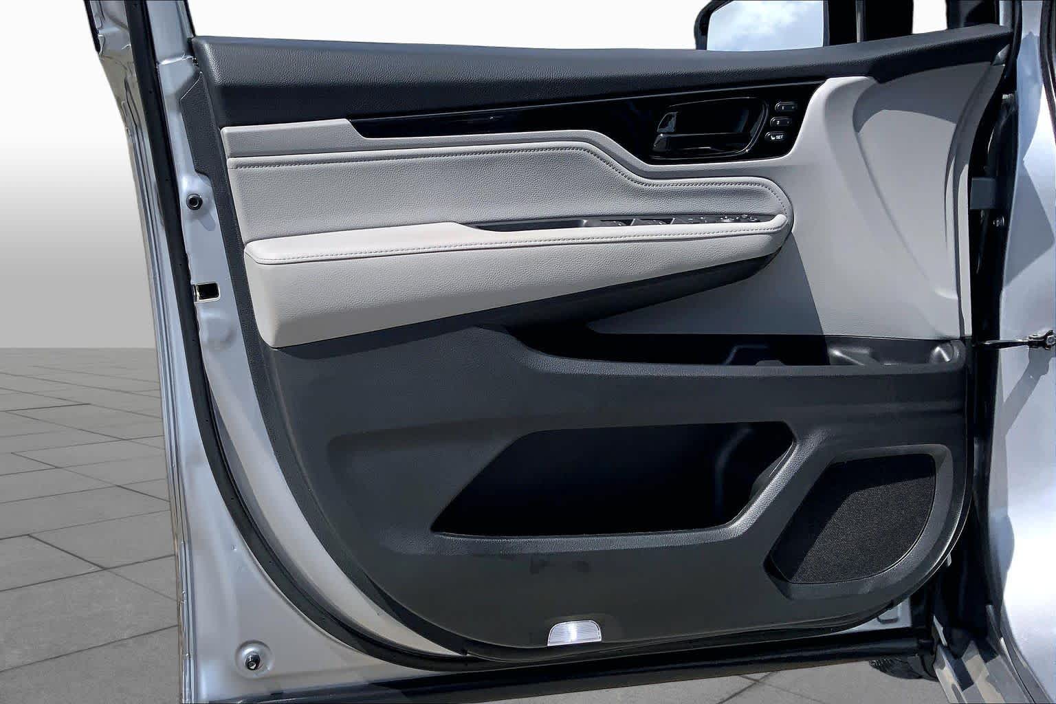 2020 Honda Odyssey Elite Lunar Silver Metallic at Group 1 Toyota Southwest