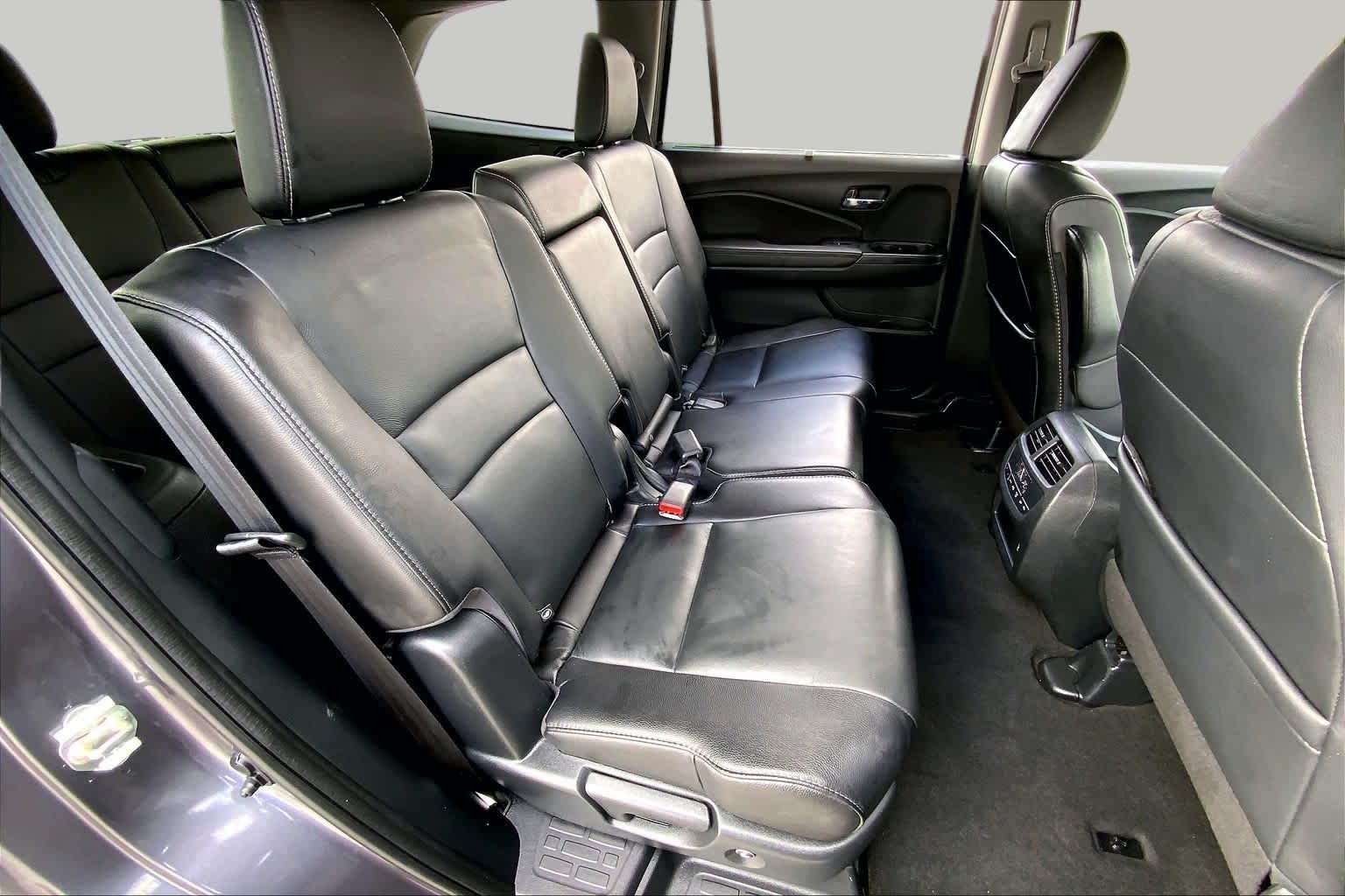 2021 Honda Pilot Special Edition Modern Steel Metallic at Beck & Masten Kia