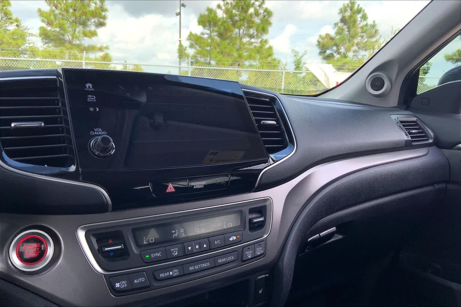 2021 Honda Pilot Special Edition Modern Steel Metallic at Beck & Masten Kia