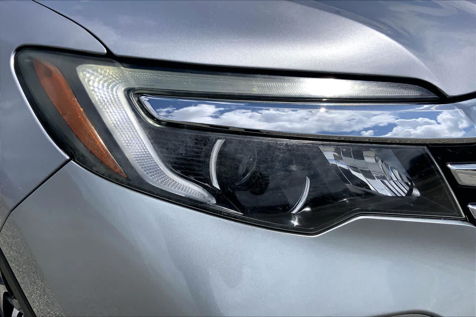 2018 Honda Pilot Elite Lunar Silver Metallic at Texan GMC Buick