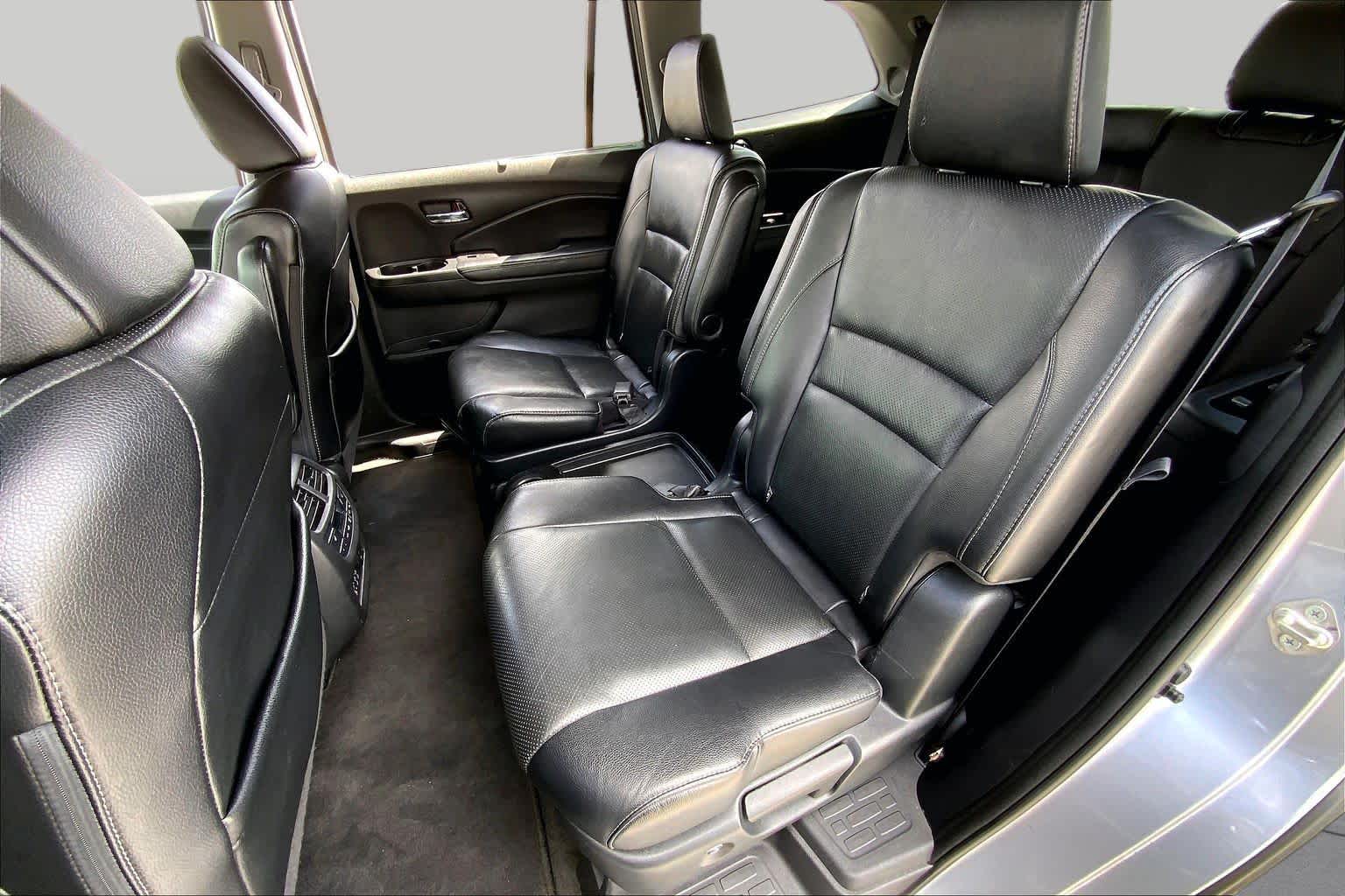 2018 Honda Pilot Elite Lunar Silver Metallic at Texan GMC Buick