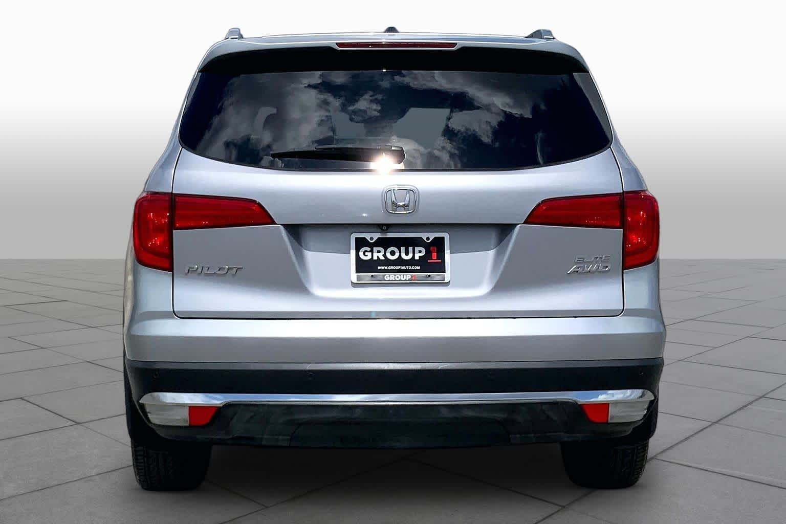 2018 Honda Pilot Elite Lunar Silver Metallic at Texan GMC Buick