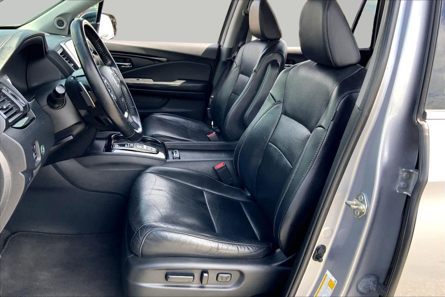 2018 Honda Pilot Elite Lunar Silver Metallic at Texan GMC Buick