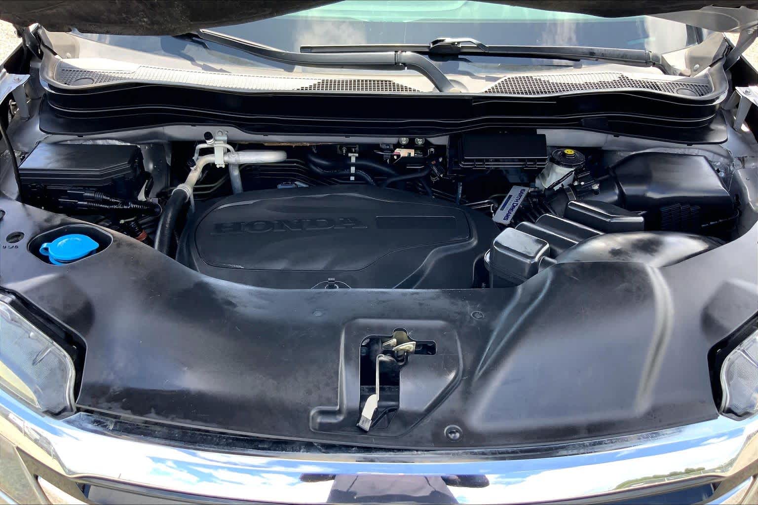 2018 Honda Pilot Elite Lunar Silver Metallic at Texan GMC Buick