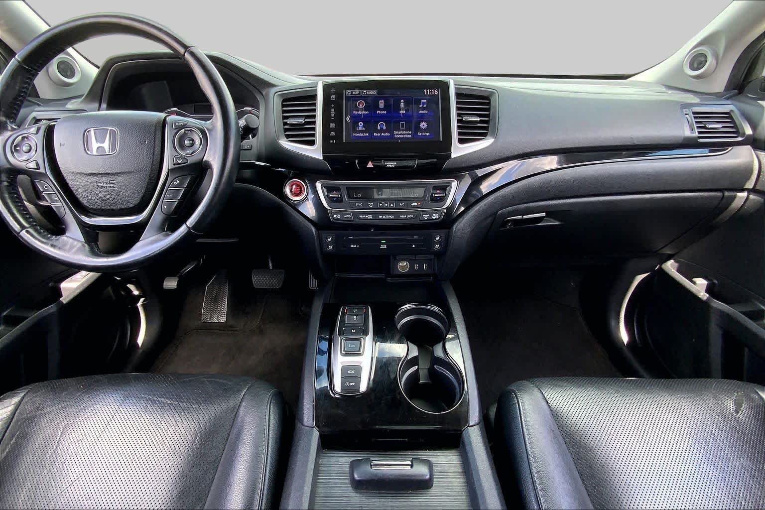 2018 Honda Pilot Elite Lunar Silver Metallic at Texan GMC Buick