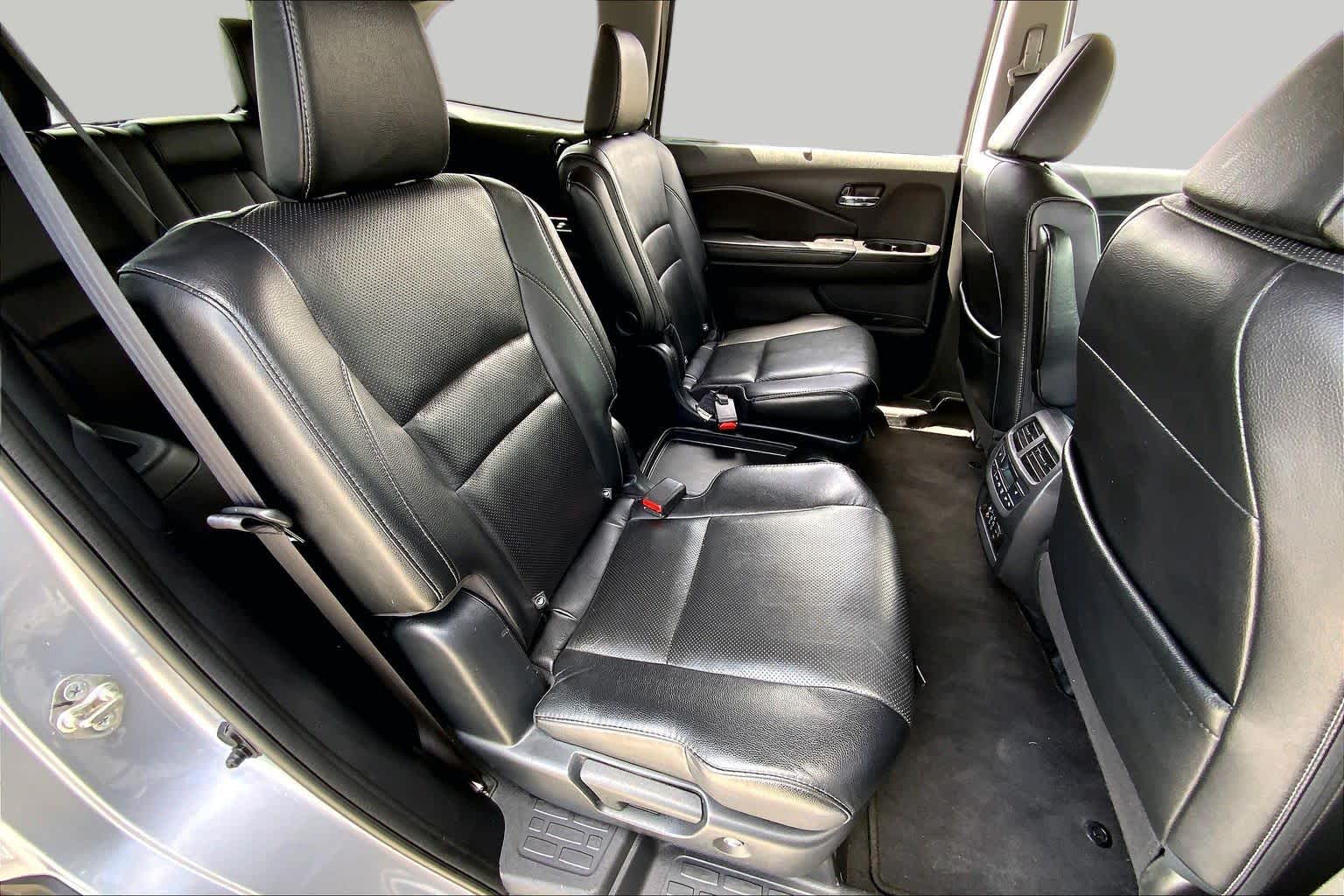 2018 Honda Pilot Elite Lunar Silver Metallic at Texan GMC Buick