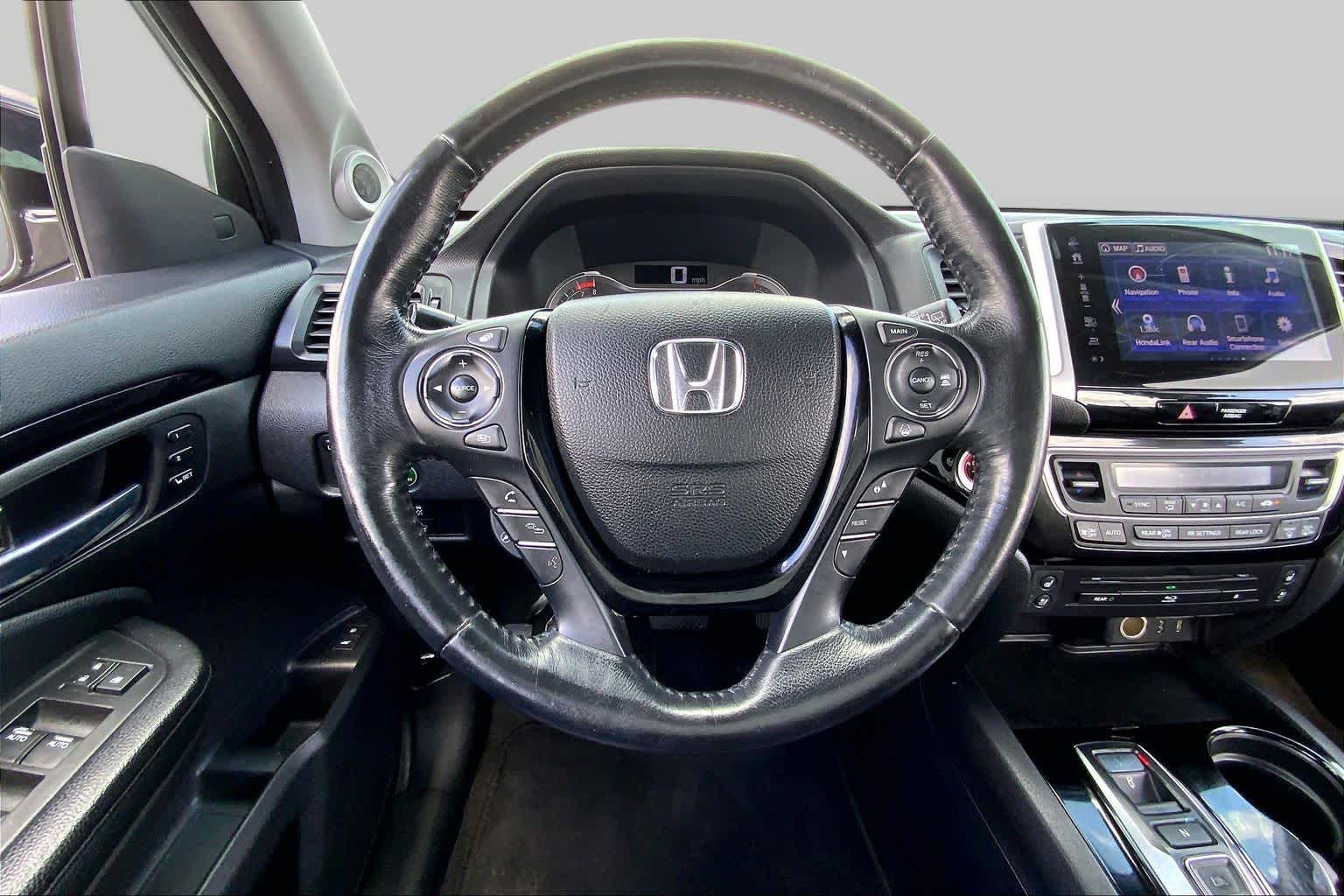 2018 Honda Pilot Elite Lunar Silver Metallic at Texan GMC Buick