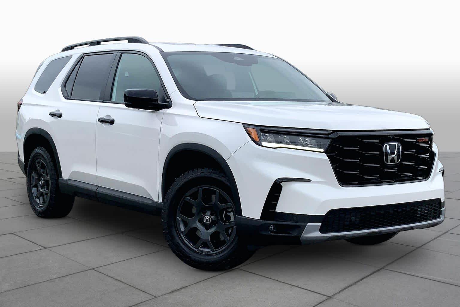 2025 Honda Pilot TrailSport Platinum White Pearl at Honda of Clear Lake