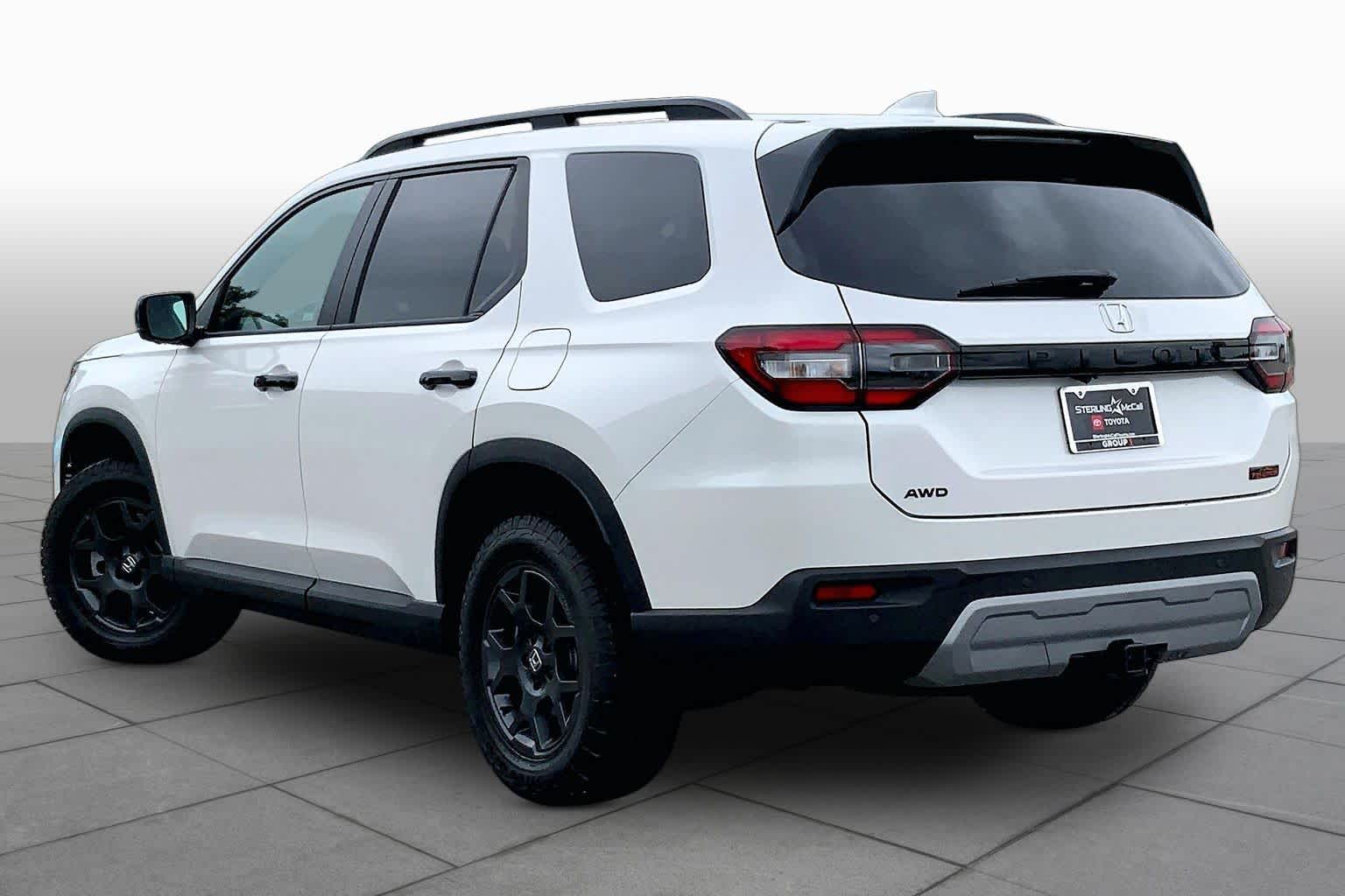2025 Honda Pilot TrailSport Platinum White Pearl at Honda of Clear Lake