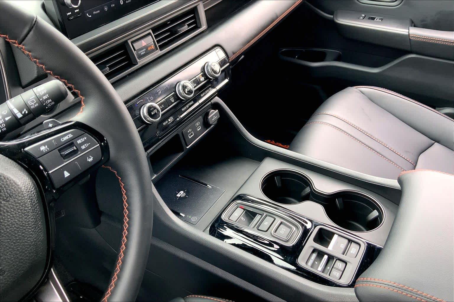2025 Honda Pilot TrailSport Platinum White Pearl at Honda of Clear Lake