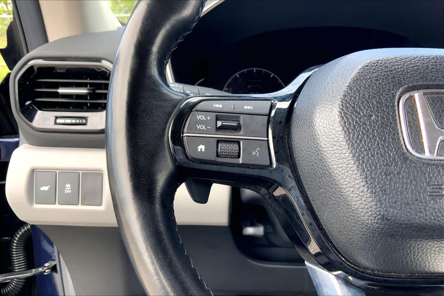 2024 Honda Pilot EX-L 8 Passenger Obsidian Blue Pearl at Tomball Ford