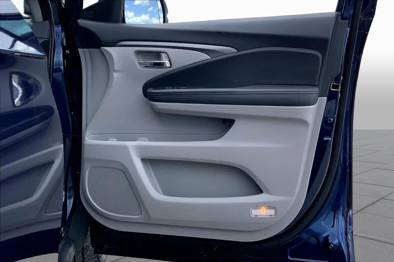 2023 Honda Ridgeline RTL-E Obsidian Blue Pearl at Honda of Clear Lake