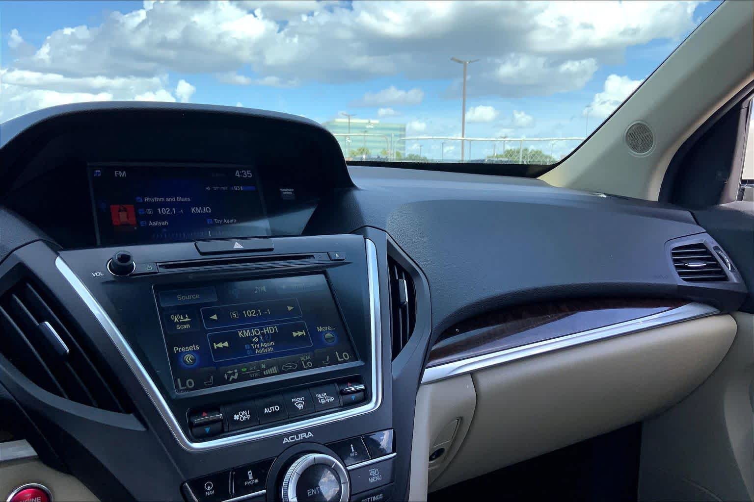 2017 Acura MDX w/Technology Pkg White Diamond Pearl at AutoNation USA Katy