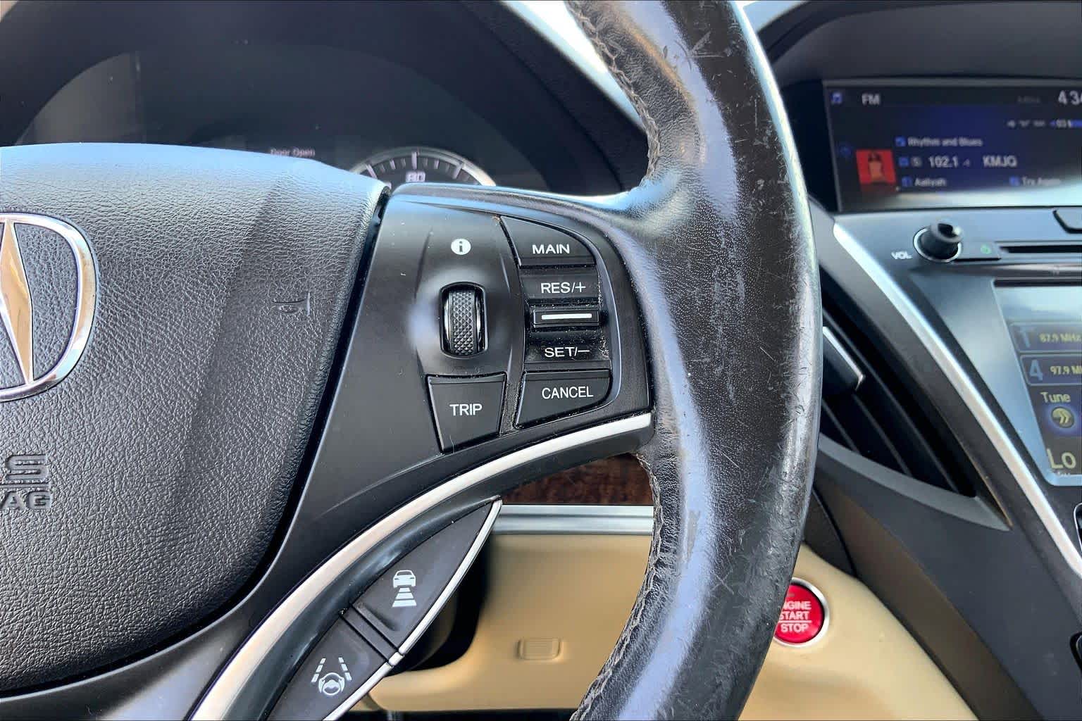 2017 Acura MDX w/Technology Pkg White Diamond Pearl at AutoNation USA Katy