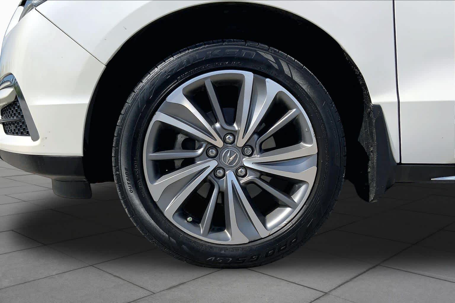 2017 Acura MDX w/Technology Pkg White Diamond Pearl at AutoNation USA Katy