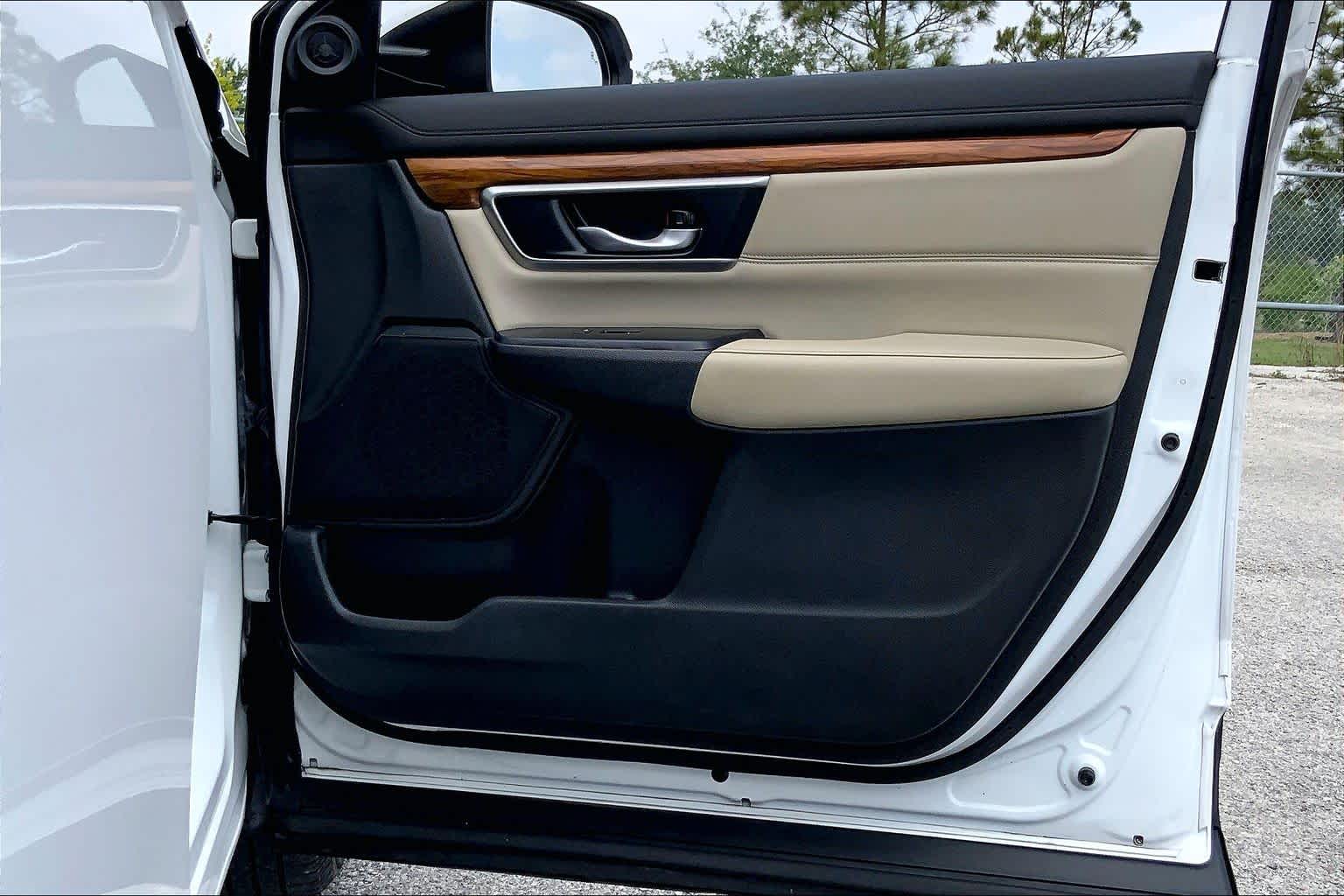 2022 Honda CR-V Hybrid EX-L Platinum White Pearl at AutoNation USA Katy