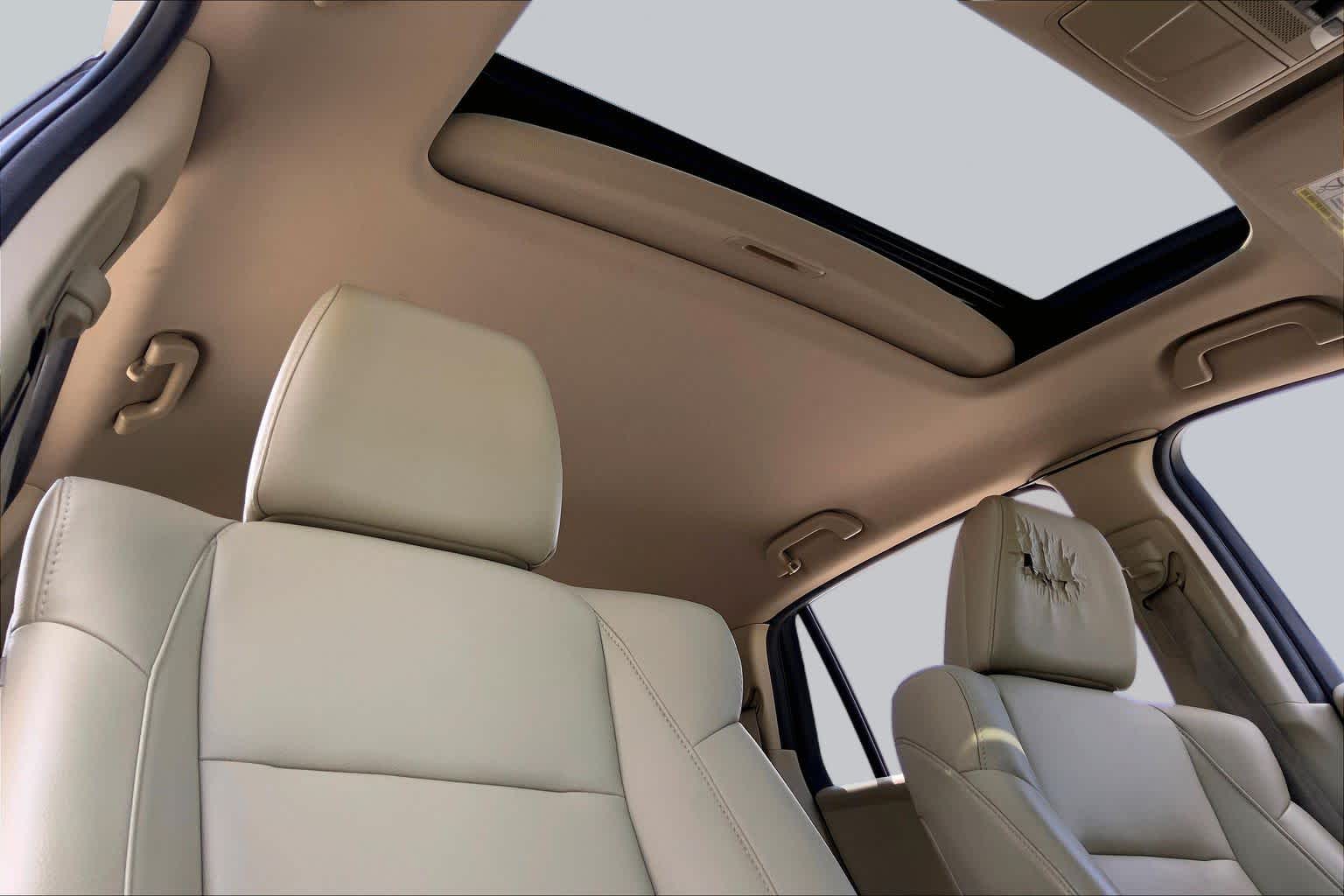 2018 Acura RDX  White Diamond Pearl at Honda of Clear Lake