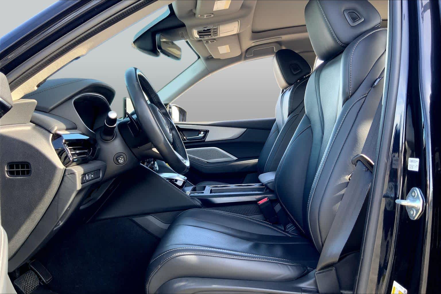 2025 Acura MDX photo 7 of 35