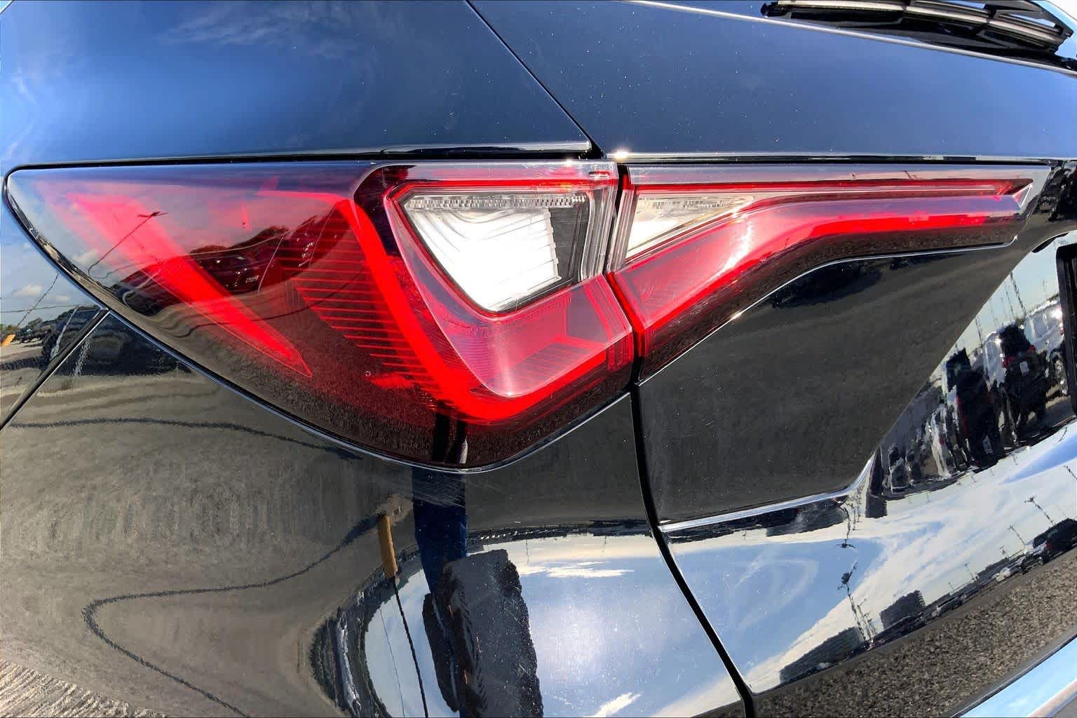 2025 Acura MDX photo 27 of 35