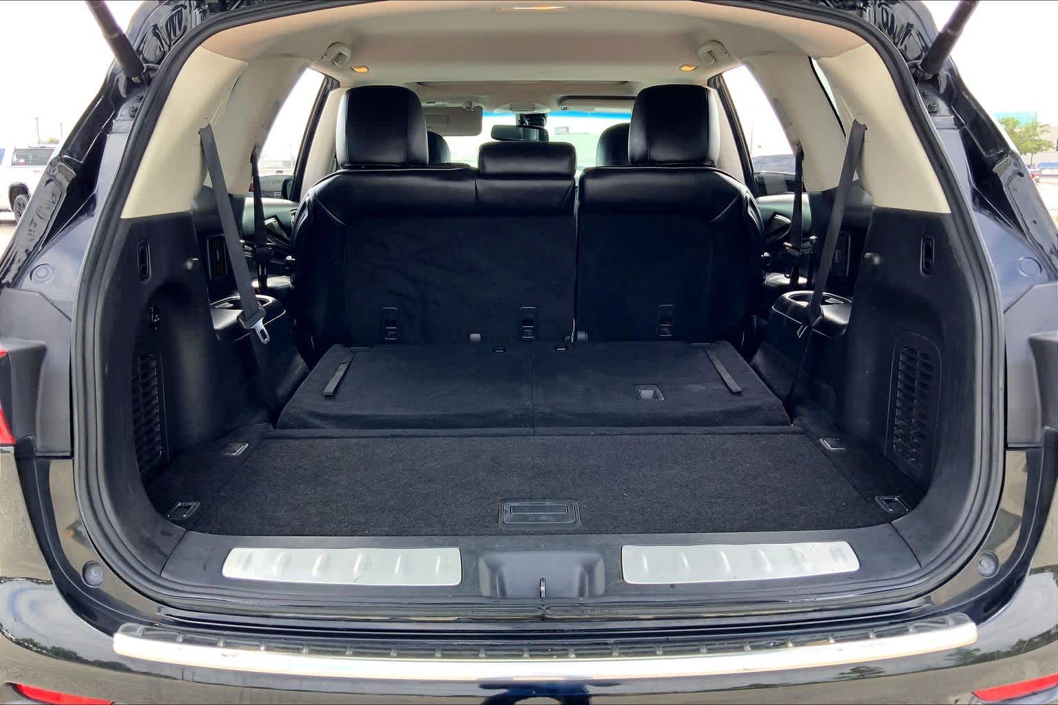 2015 INFINITI QX60 photo 34 of 36