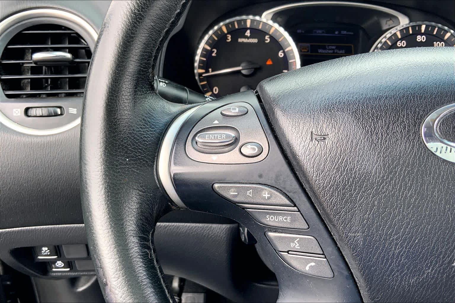2015 INFINITI QX60 photo 23 of 36