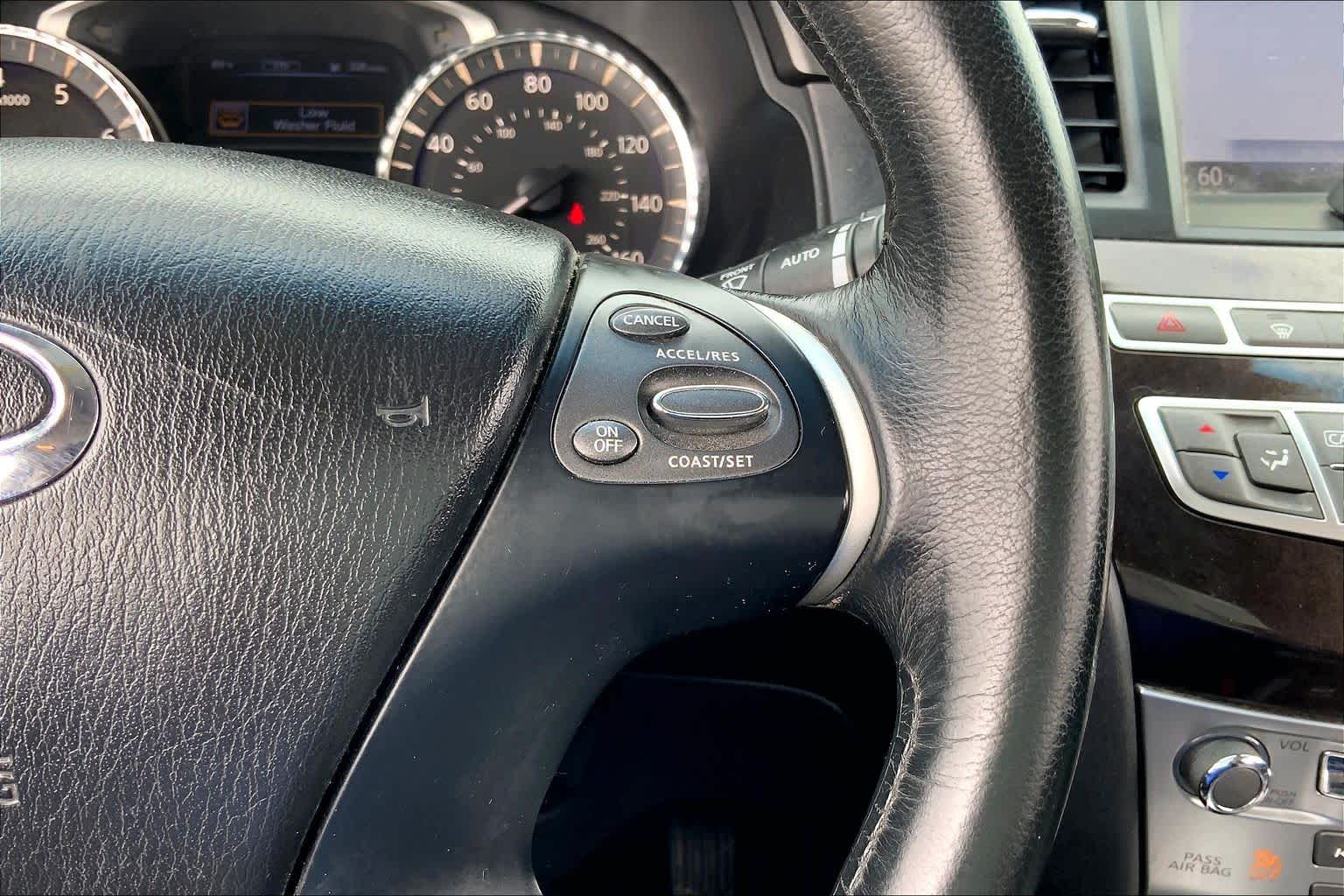 2015 INFINITI QX60 photo 24 of 36