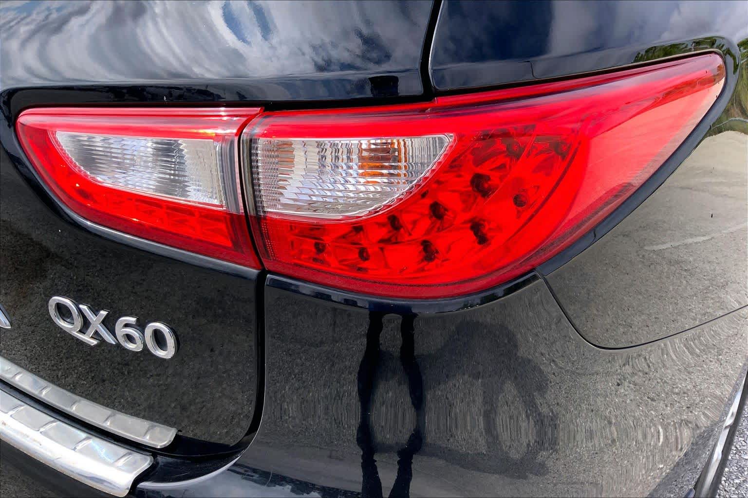 2015 INFINITI QX60 photo 30 of 36