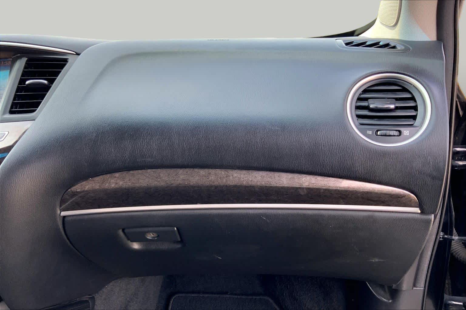 2015 INFINITI QX60 photo 18 of 36