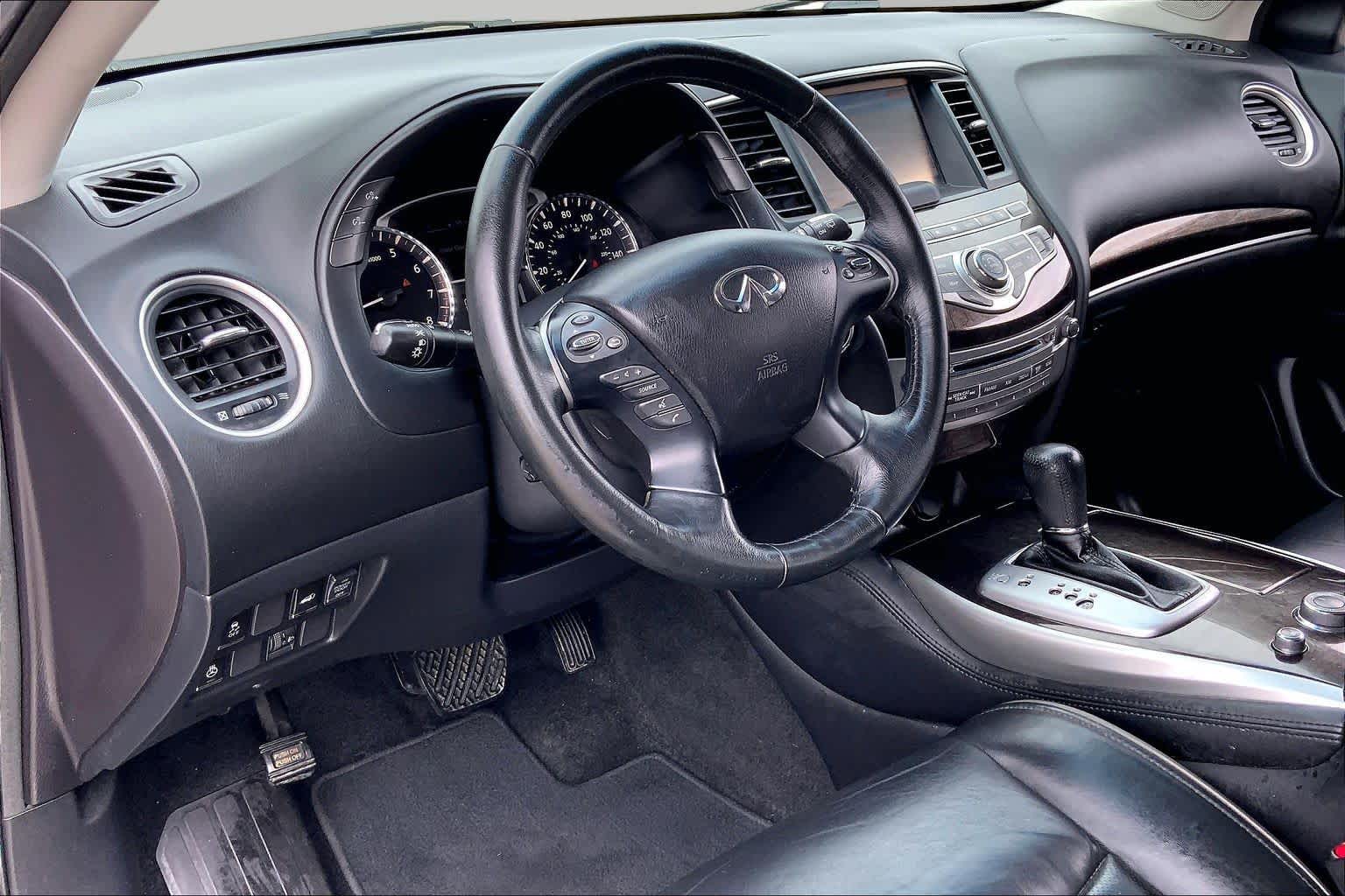 2015 INFINITI QX60 photo 17 of 36