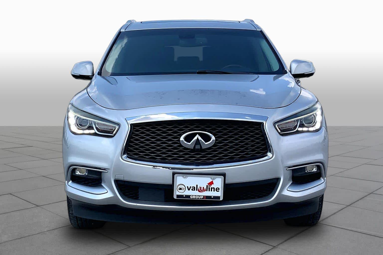 2016 INFINITI QX60 photo 4 of 36