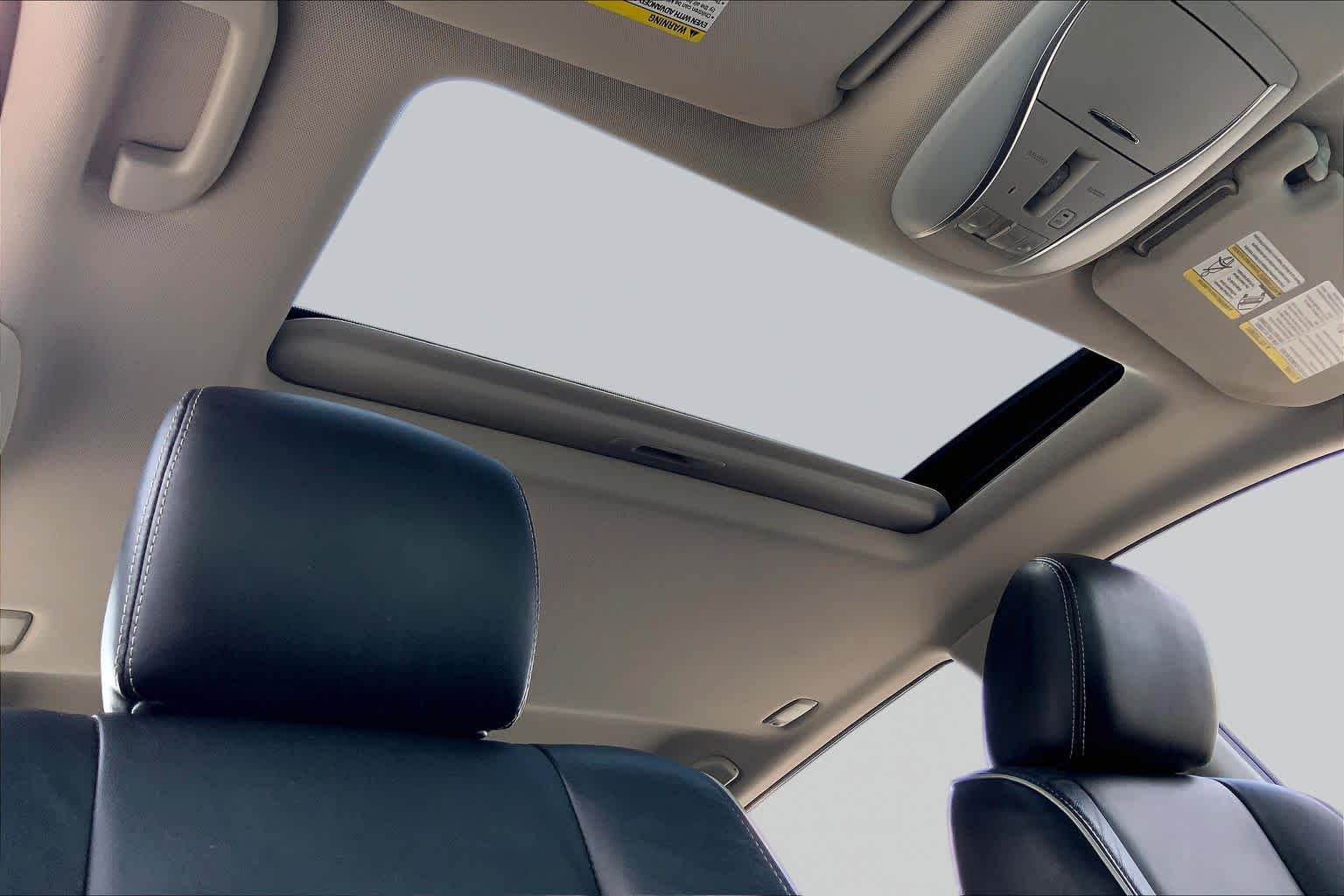 2016 INFINITI QX60 photo 14 of 36