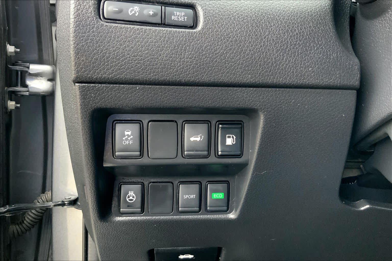 2018 Nissan Rogue SV Gun Metallic at Sterling McCall Nissan