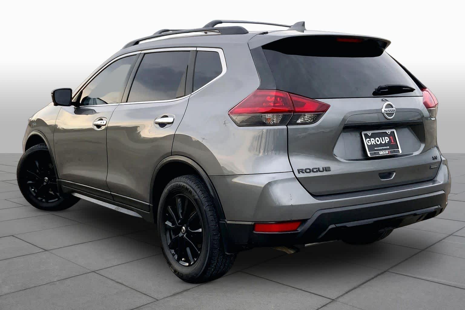 2018 Nissan Rogue SV Gun Metallic at Sterling McCall Nissan