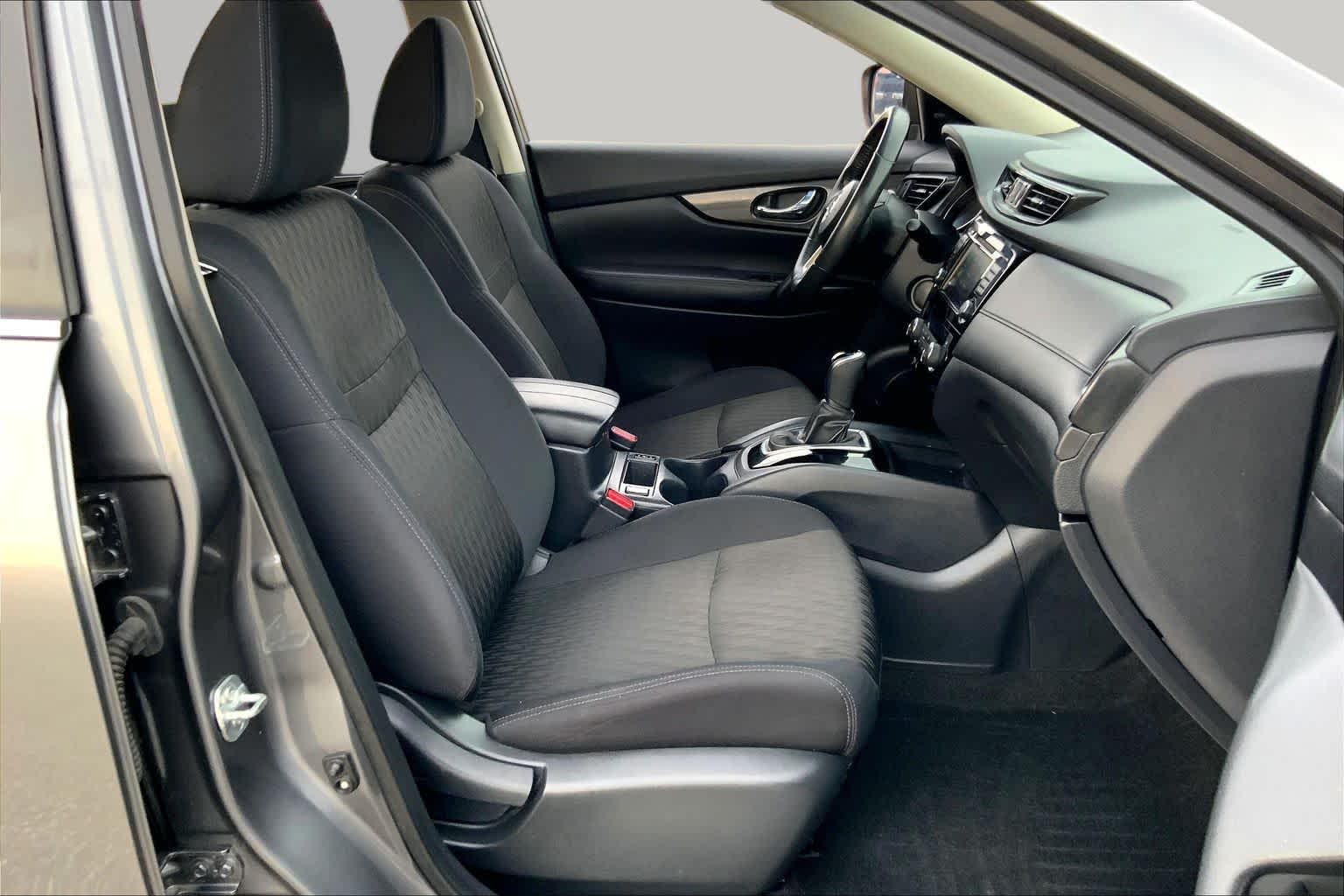 2018 Nissan Rogue SV Gun Metallic at Sterling McCall Nissan