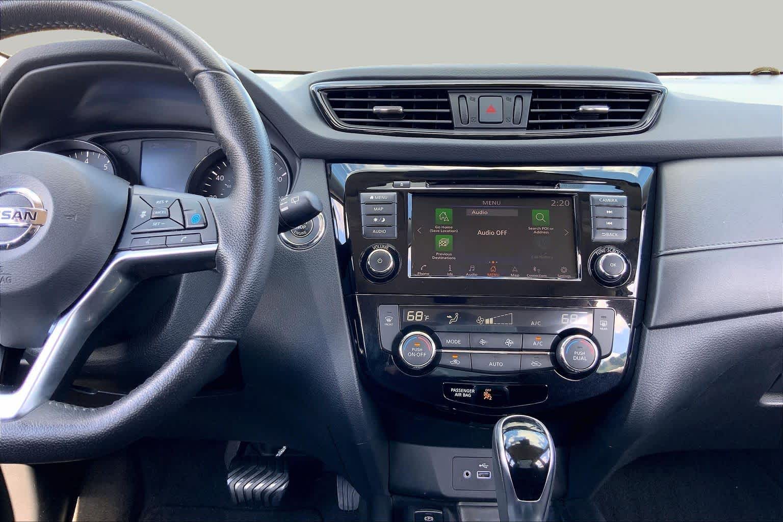2020 Nissan Rogue photo 7 of 36
