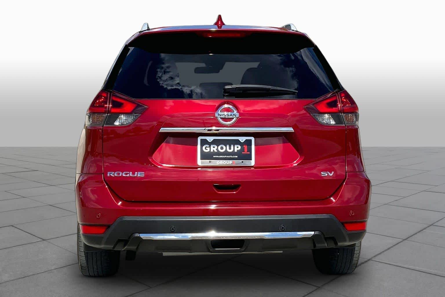 2020 Nissan Rogue photo 5 of 36