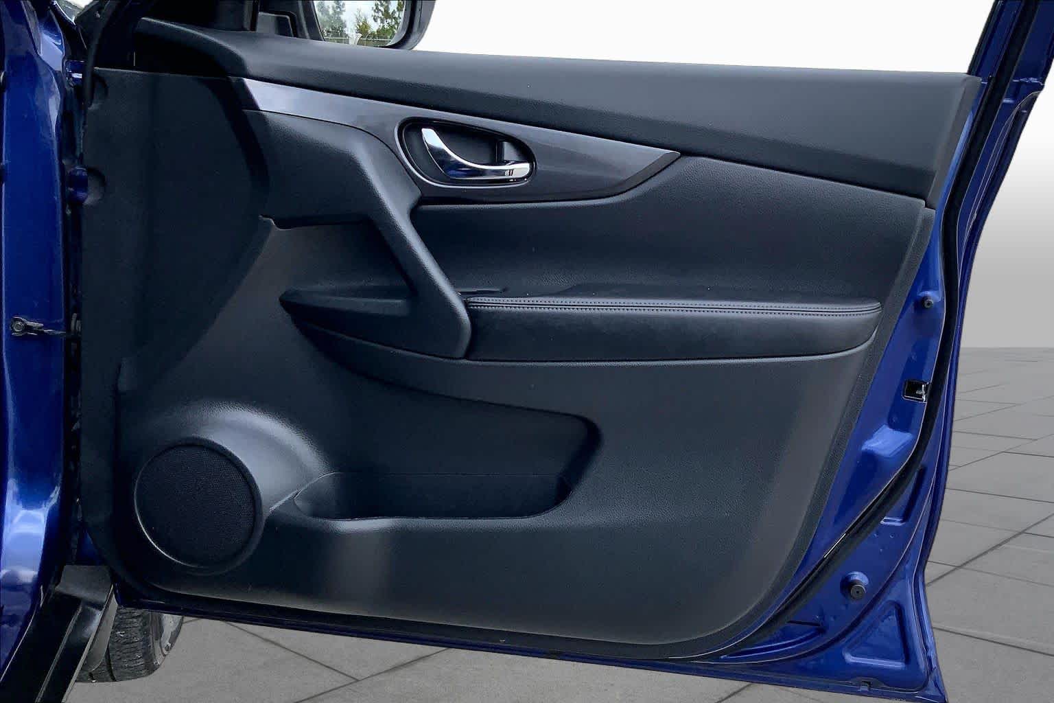 2020 Nissan Rogue SV Caspian Blue Metallic at Beck & Masten Kia
