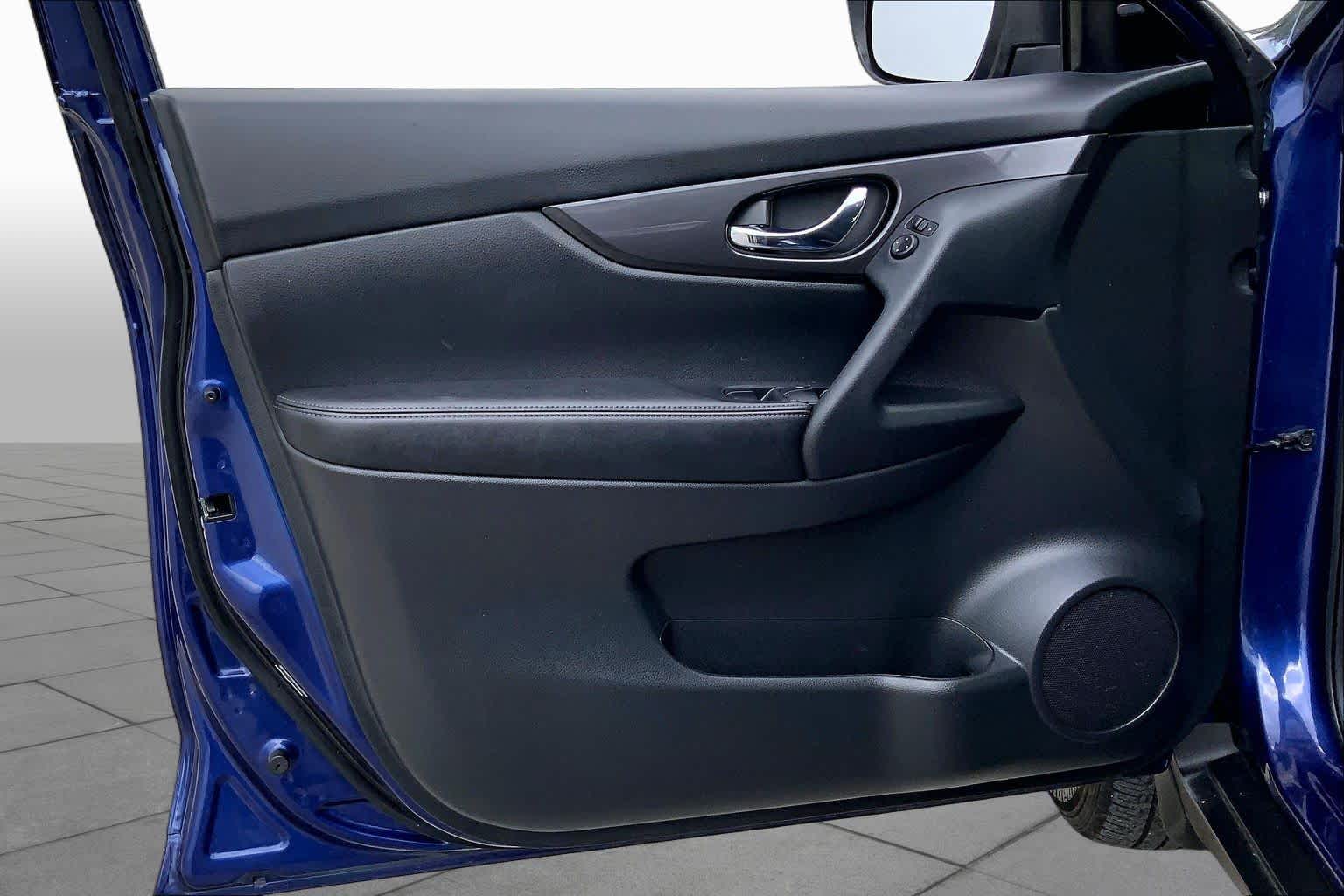 2020 Nissan Rogue SV Caspian Blue Metallic at Beck & Masten Kia