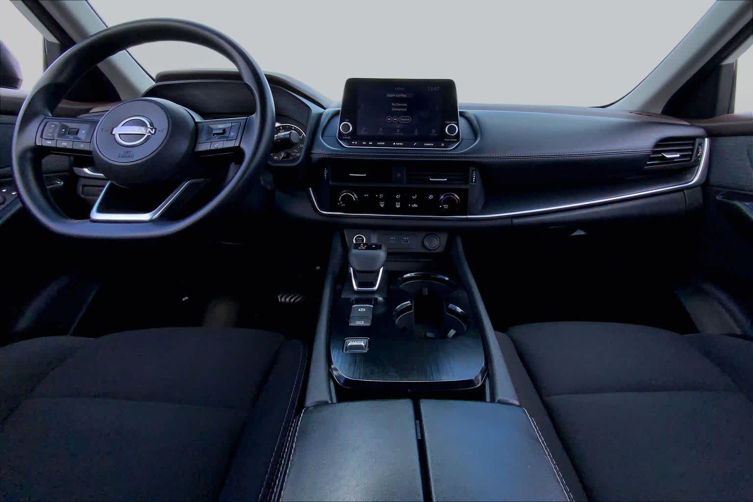 2023 Nissan Rogue photo 15 of 36
