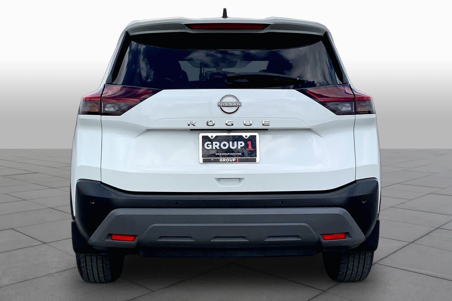 2023 Nissan Rogue photo 5 of 36