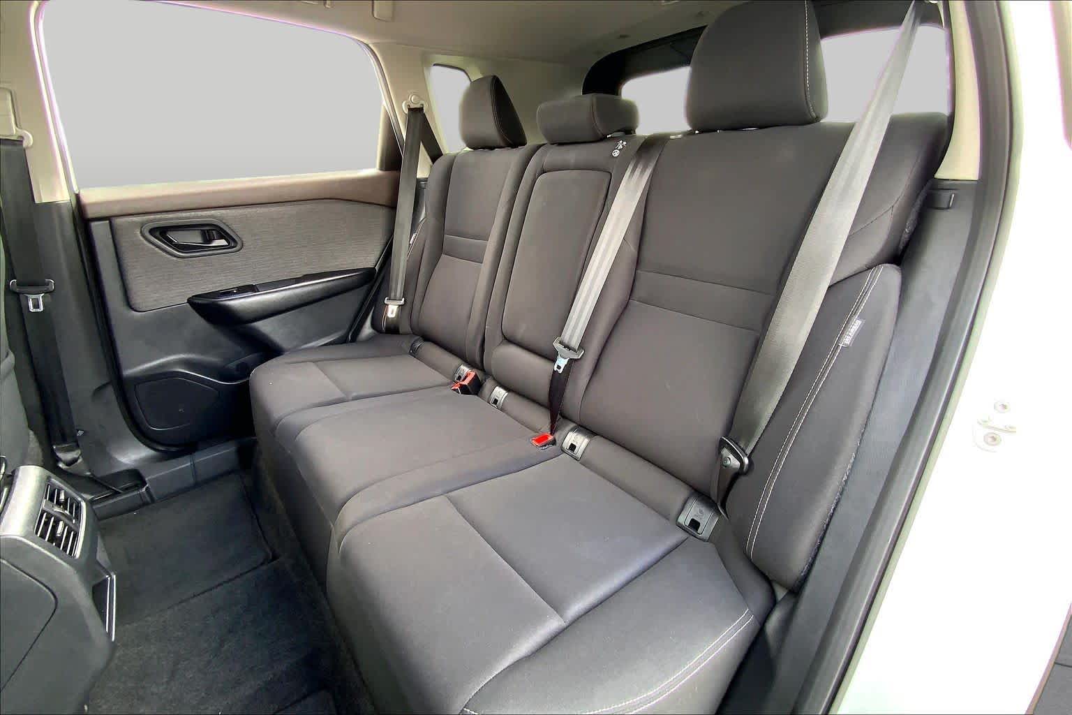2023 Nissan Rogue photo 20 of 36